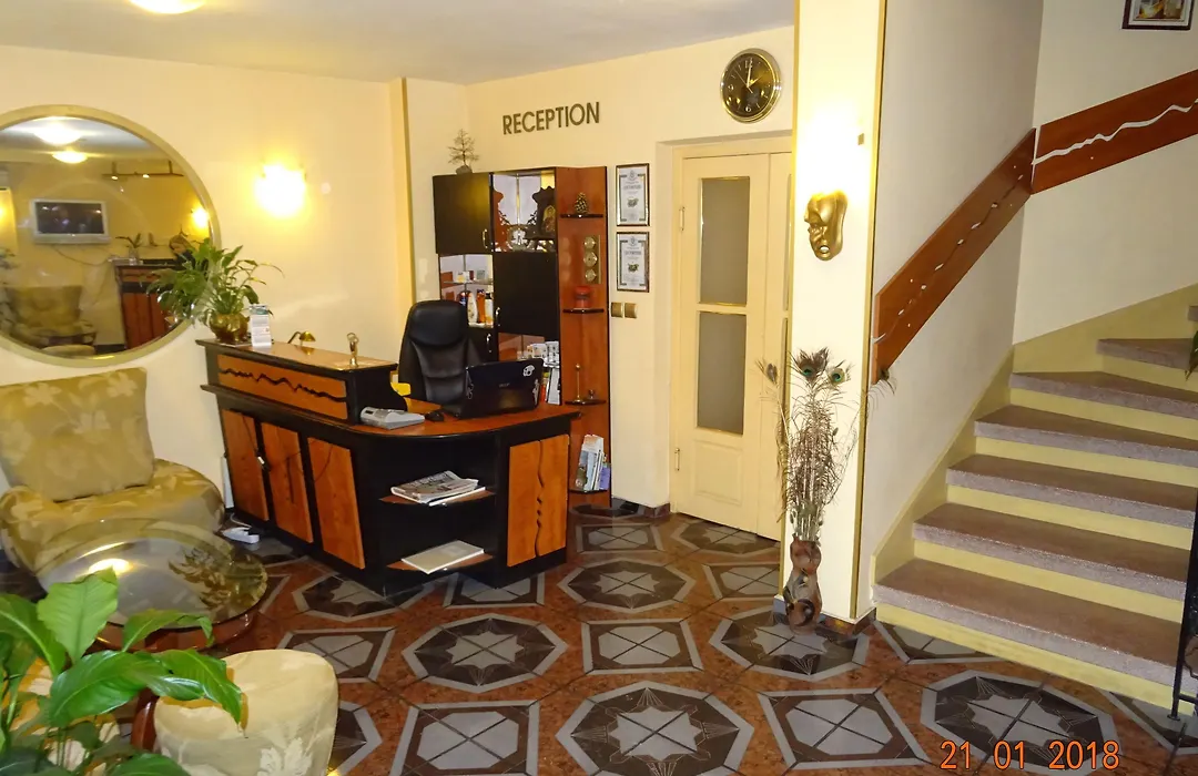 Hotel Color-1
